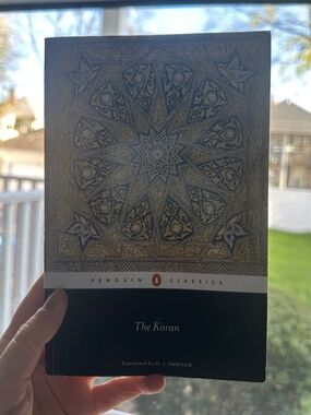 Penguin Classics The Koran (N.J. Dawood Translation) – Paperback, Good Condition